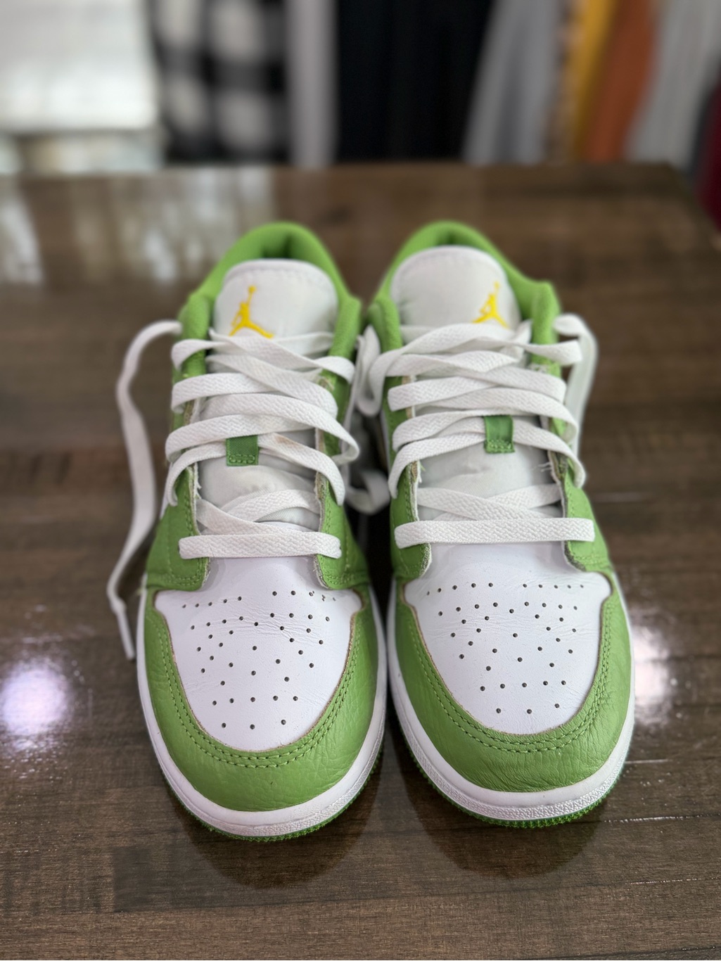 Air Jordan 1 Low Se Youth Size 5